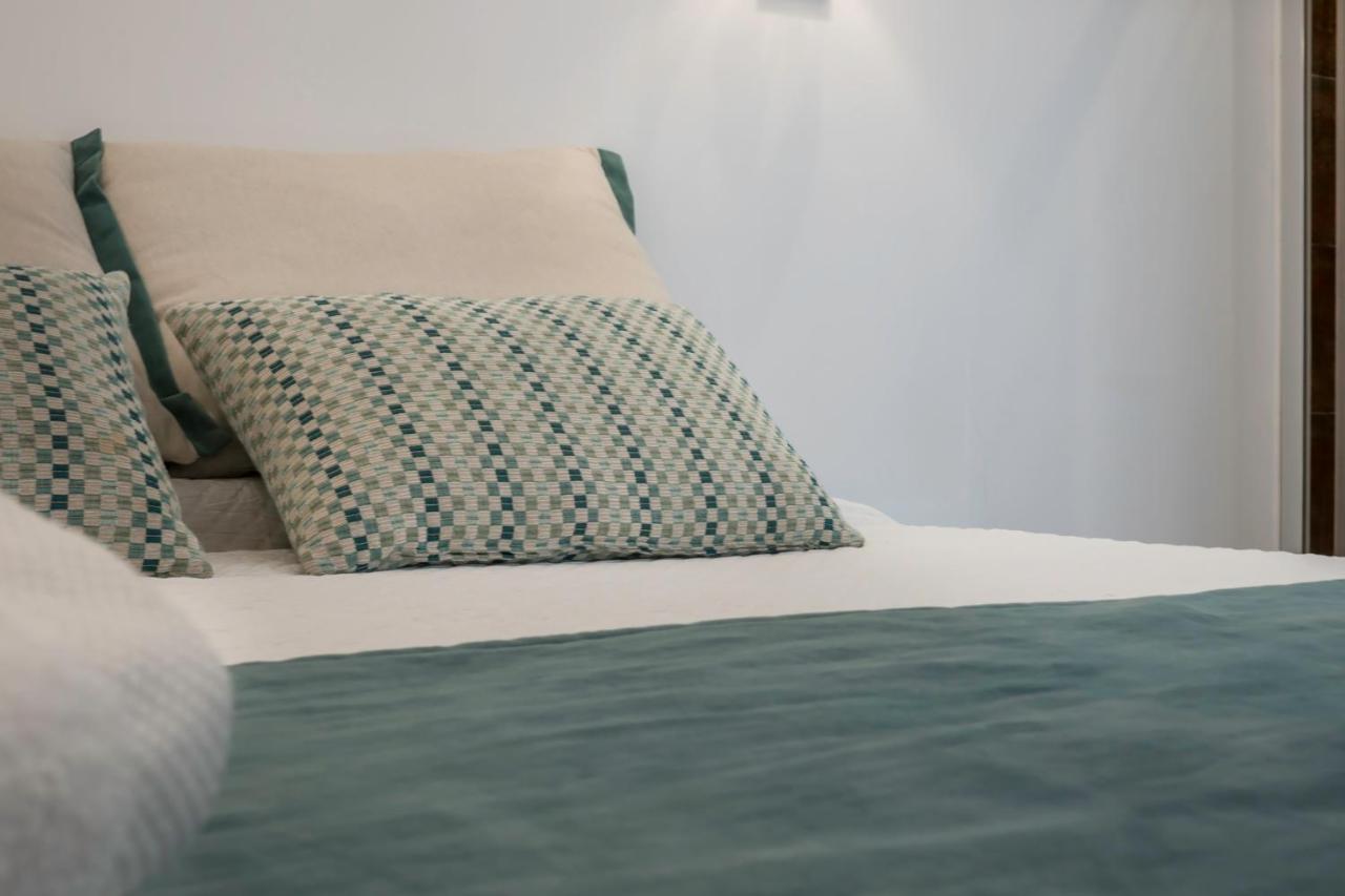 Beautiful Downtown Apartment Lisbon Bagian luar foto