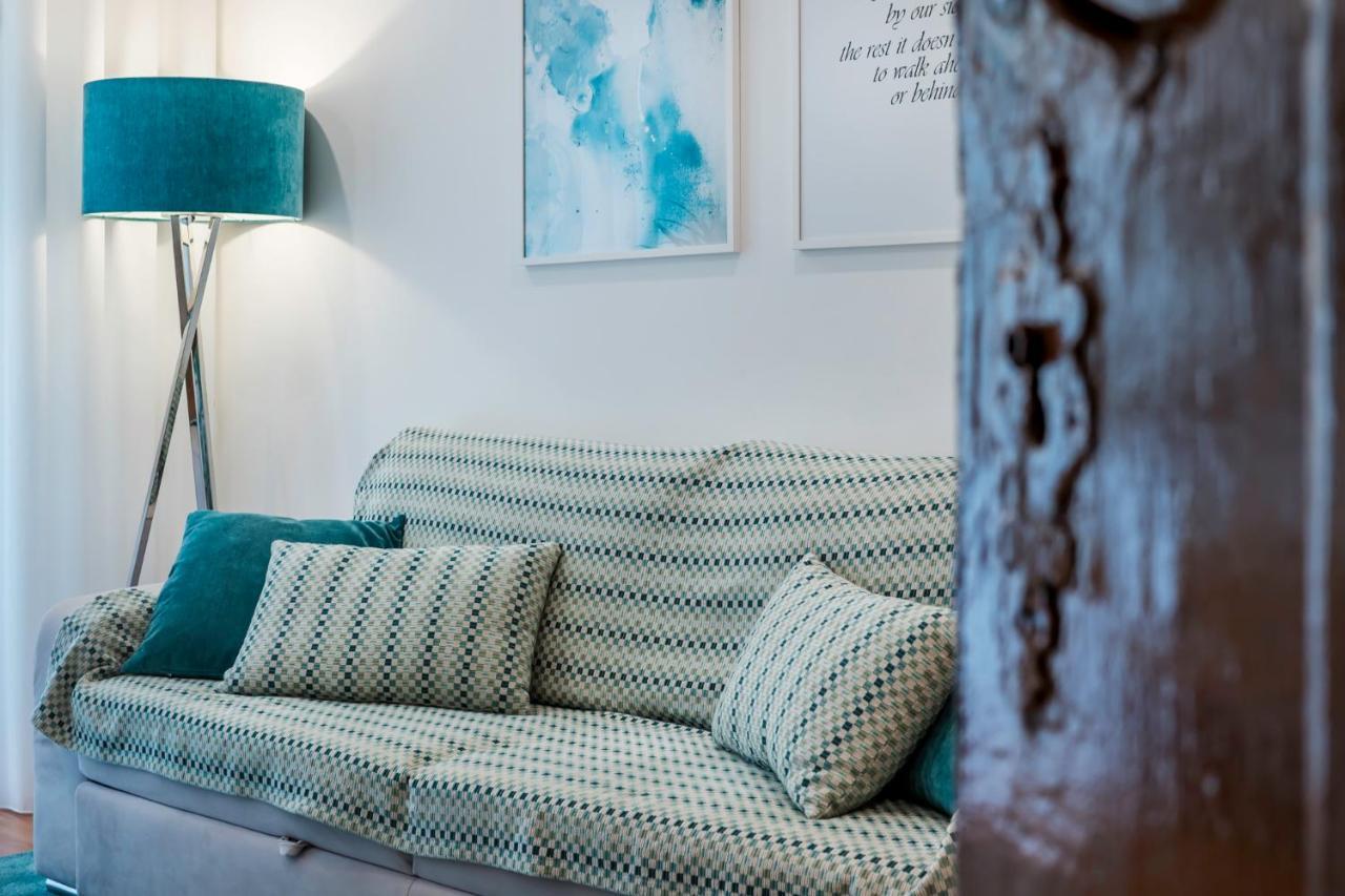 Beautiful Downtown Apartment Lisbon Bagian luar foto